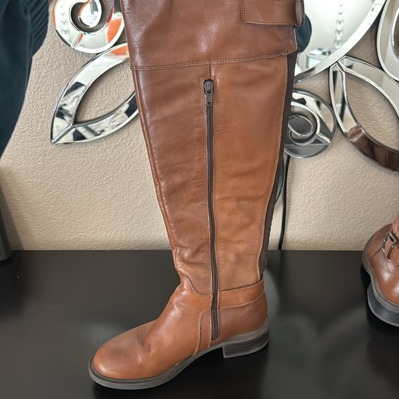 Aldo women’s knee boot. US 6.5, Eur 37. In great shape. Zip side and adjusts - Picture 4 of 8